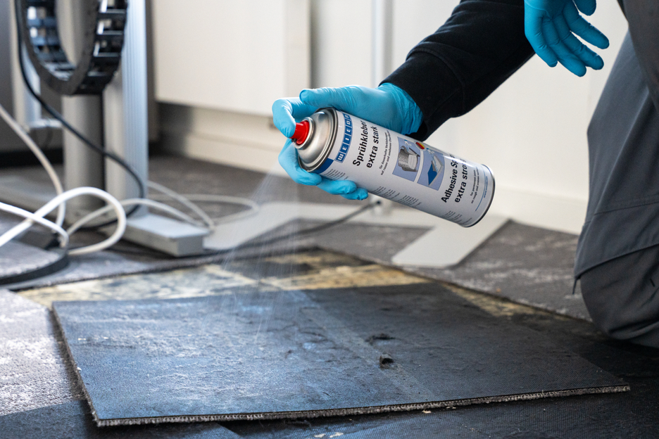 Spray Adhesivo extra fuerte | adhesivo de contacto pulverizable para el pegado fuerte y permanente de fieltro, cuero artificial y materiales aislantes