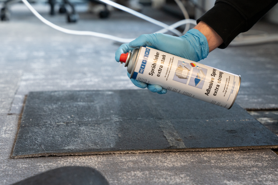 Spray Adhesivo extra fuerte | adhesivo de contacto pulverizable para el pegado fuerte y permanente de fieltro, cuero artificial y materiales aislantes